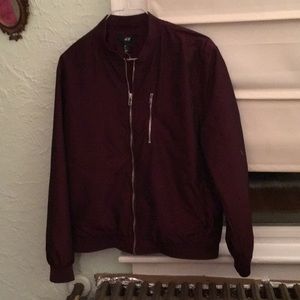 Men’s windbreaker.